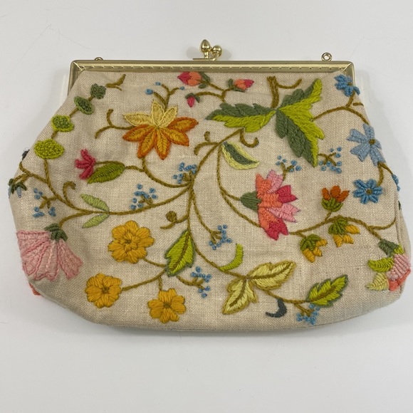 Vintage embroidery clutch - Picture 2 of 3